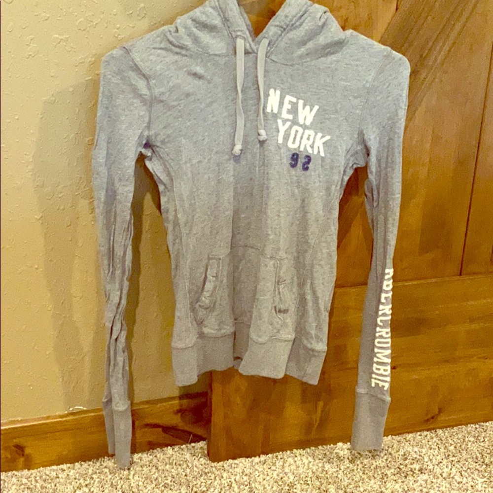 Women’s Abercrombie & Fitch small gray hoodie